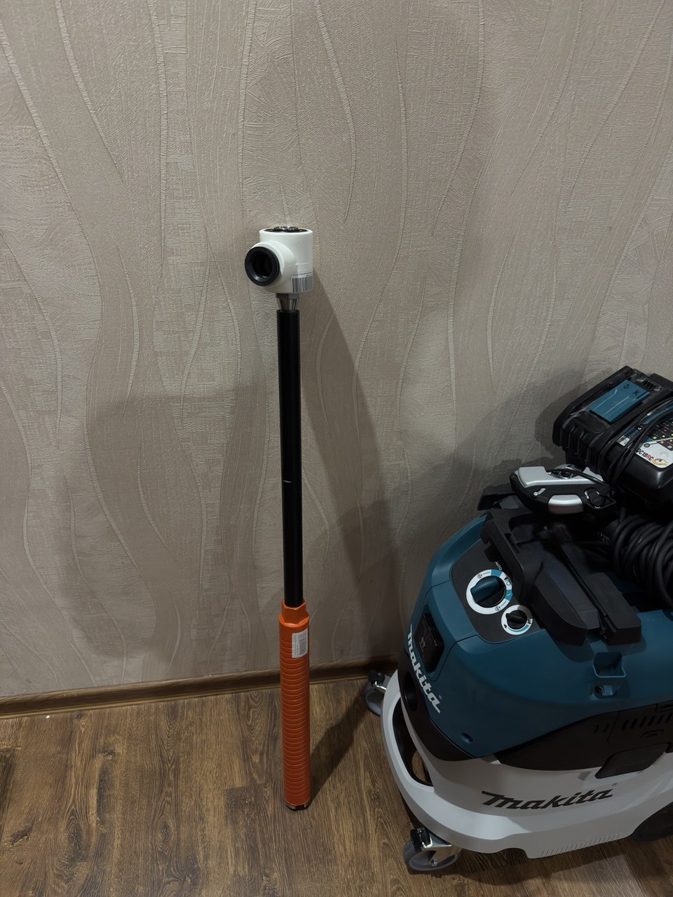 Чистовое алмазное сверление сложных отверстий с пылесосом